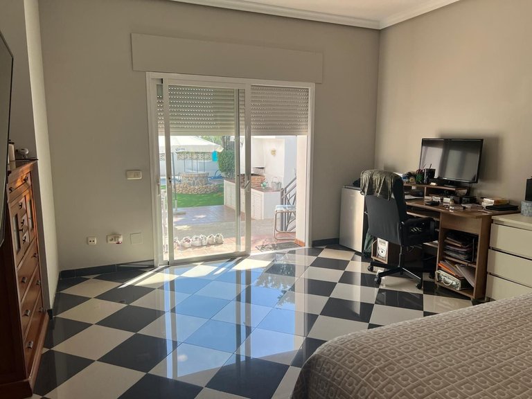 Villa for Sale in Marbella, Malaga 8