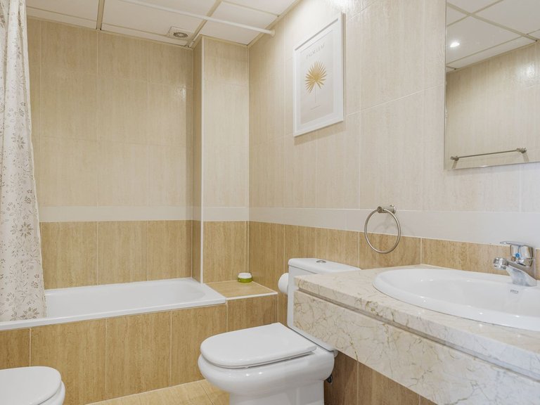 Apartment for Sale in Marbella, Malaga 15