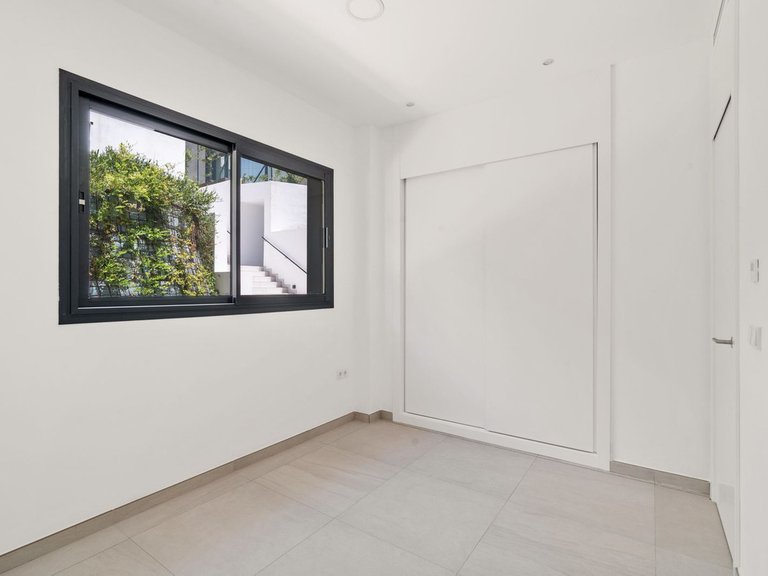 Villa for Sale in Río Real, Malaga 13