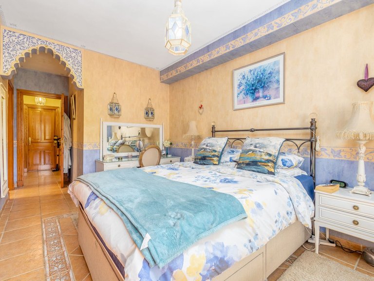 Villa for Sale in Coín, Malaga 14