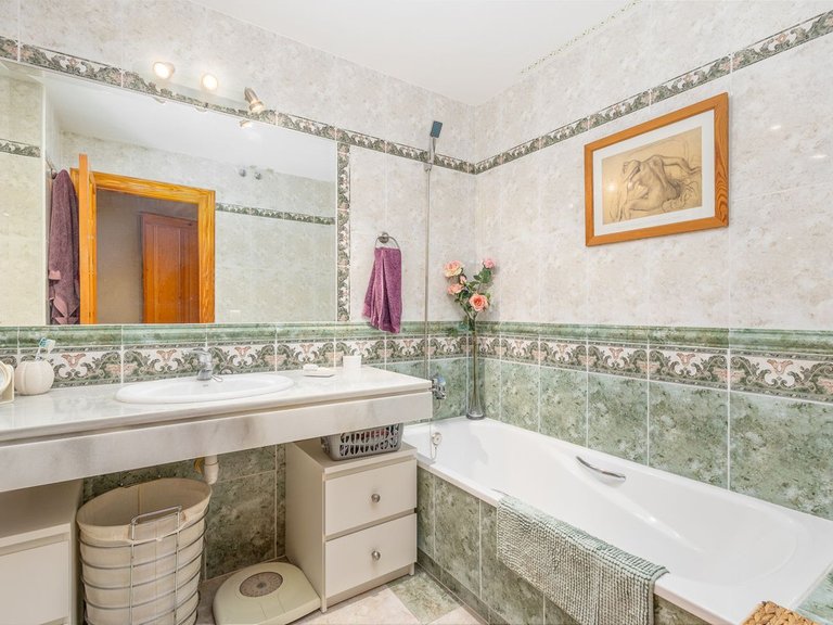 Villa for Sale in Coín, Malaga 15