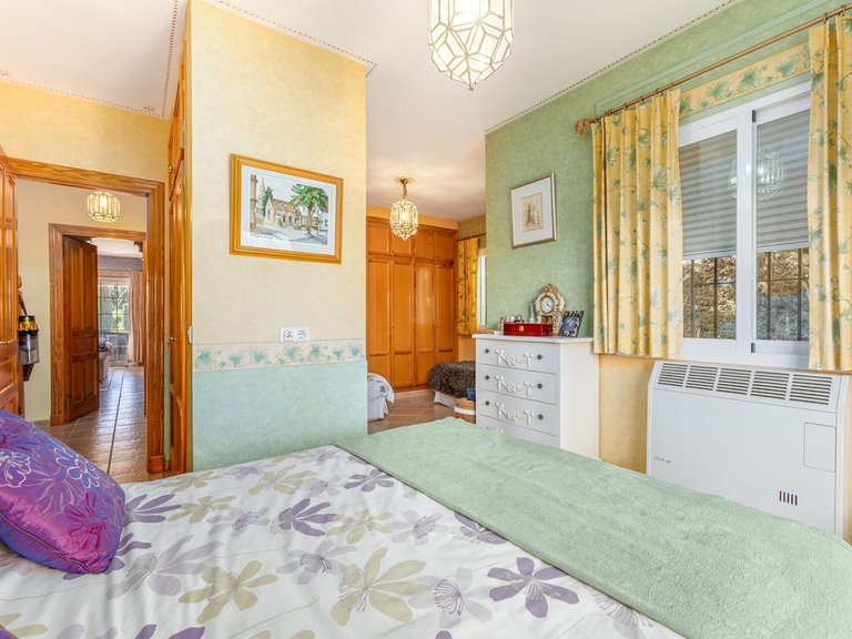 Villa for Sale in Coín, Malaga 18