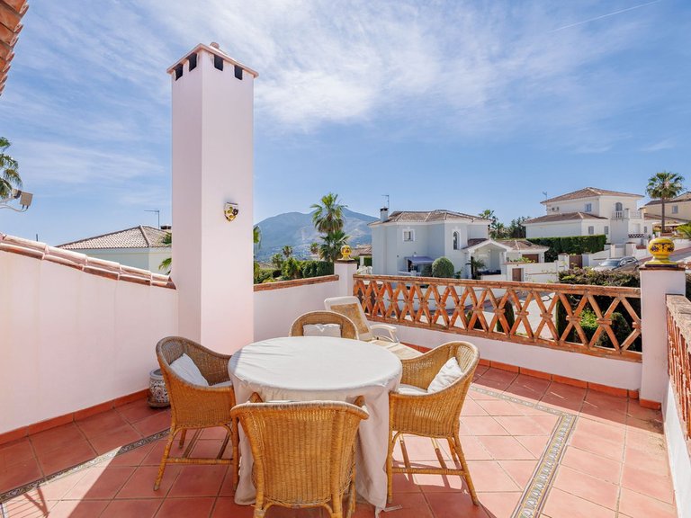 Villa for Sale in Coín, Malaga 24