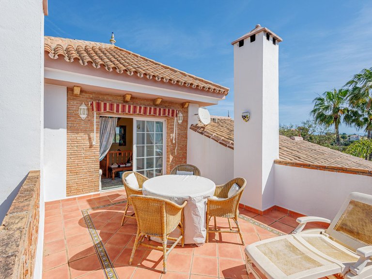 Villa for Sale in Coín, Malaga 25