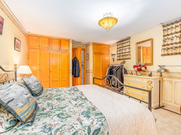 Villa for Sale in Coín, Malaga 30