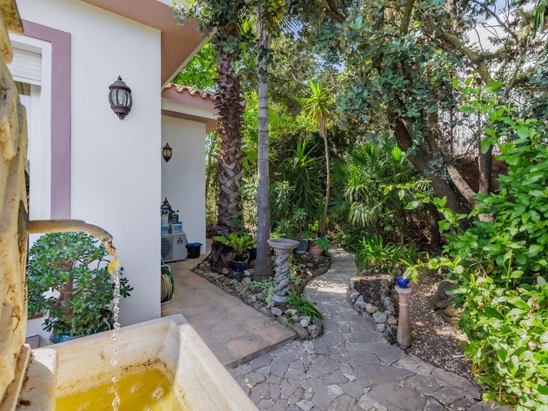 Villa for Sale in Coín, Malaga 41