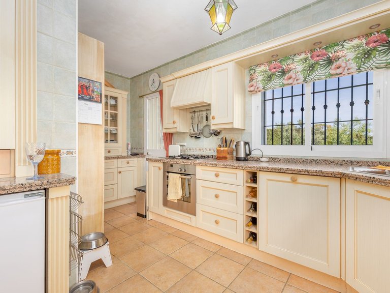Villa for Sale in Coín, Malaga 6