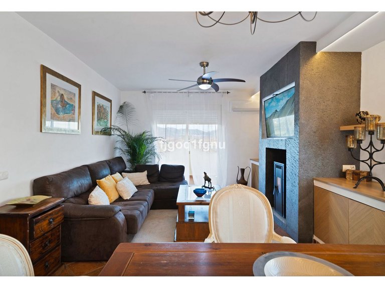 Villa for Sale in Coín, Malaga 1