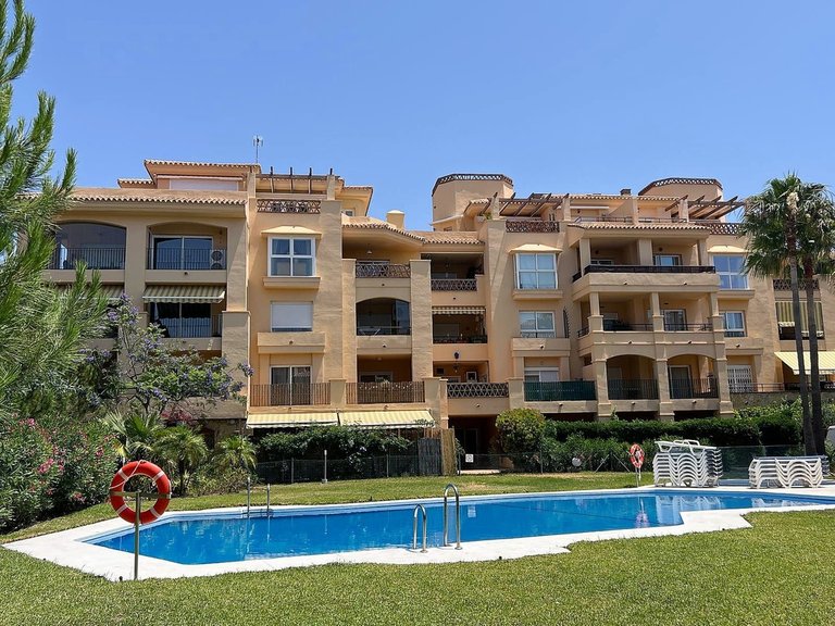 Apartment for Sale in Calahonda, Malaga 1