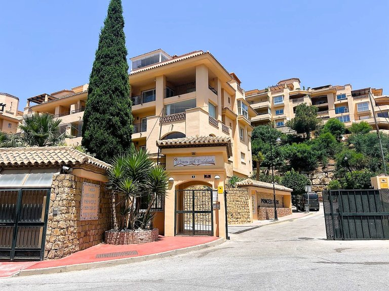 Apartment for Sale in Calahonda, Malaga 2