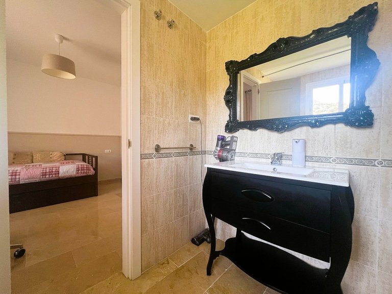 Apartment for Sale in Calahonda, Malaga 36