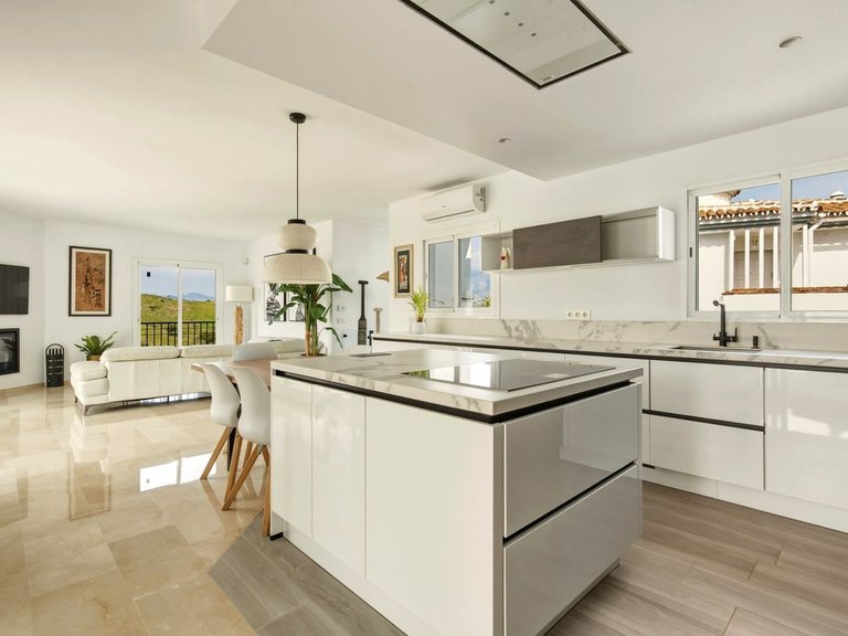 Villa for Sale in Mijas, Malaga 8