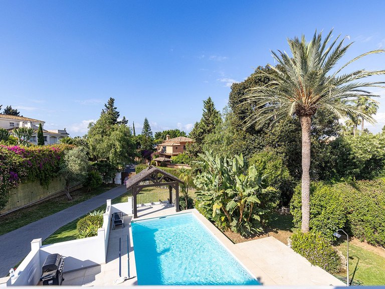 Villa for Sale in El Rosario, Malaga 40