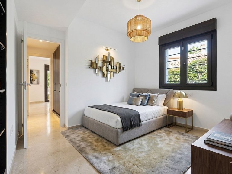 Villa for Sale in El Rosario, Malaga 42