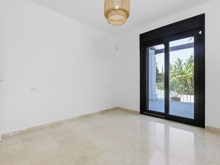 Villa for Sale in El Rosario, Malaga 45