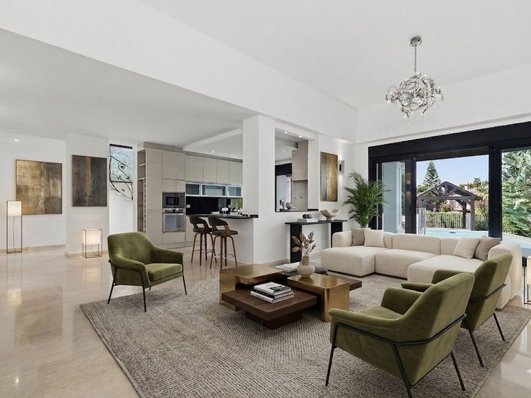 Villa for Sale in El Rosario, Malaga 8