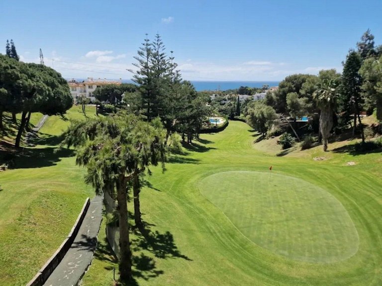 Apartment for Sale in Cabopino, Malaga 4