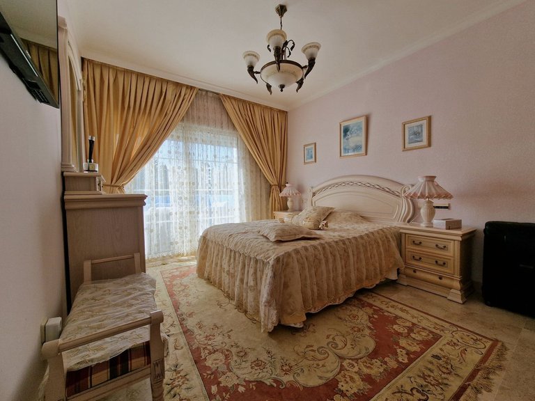 Villa for Sale in Guadalmina Baja, Malaga 17