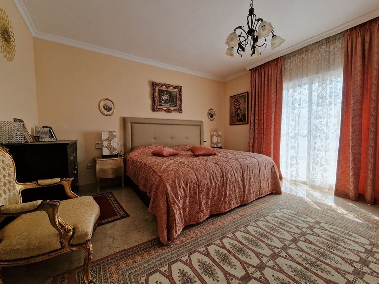 Villa for Sale in Guadalmina Baja, Malaga 19