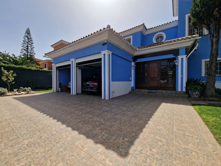 Villa for Sale in Guadalmina Baja, Malaga 4