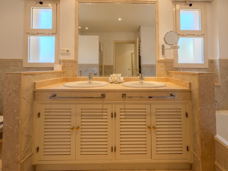 Apartment for Sale in La Mairena, Malaga 18
