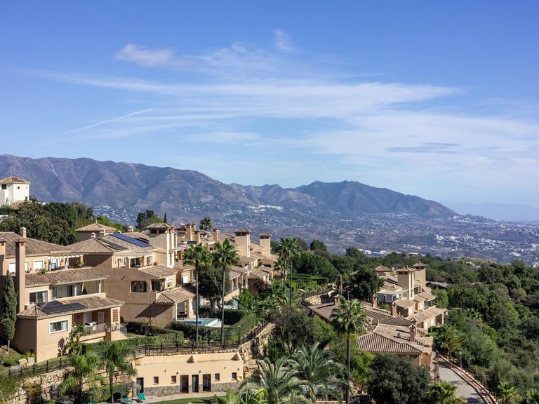 Apartment for Sale in La Mairena, Malaga 30