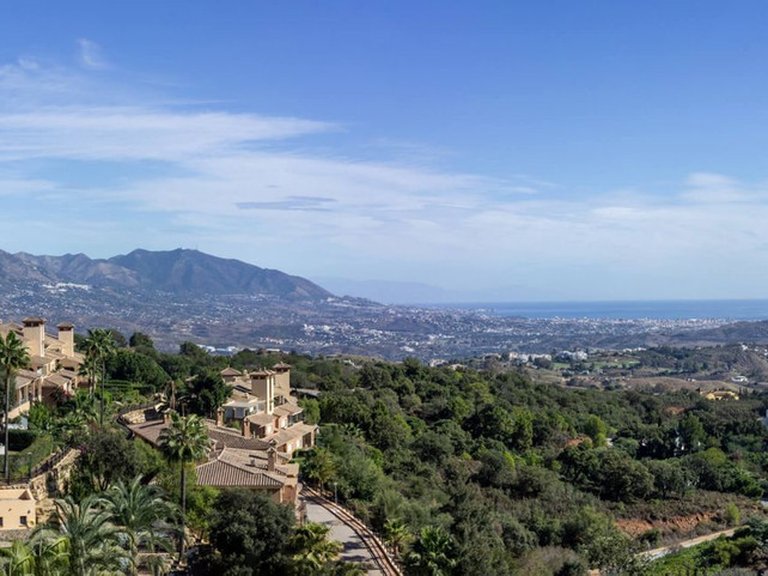 Apartment for Sale in La Mairena, Malaga 33