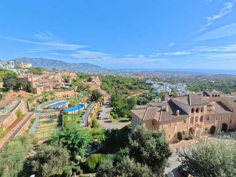 Apartment for Sale in La Mairena, Malaga 35