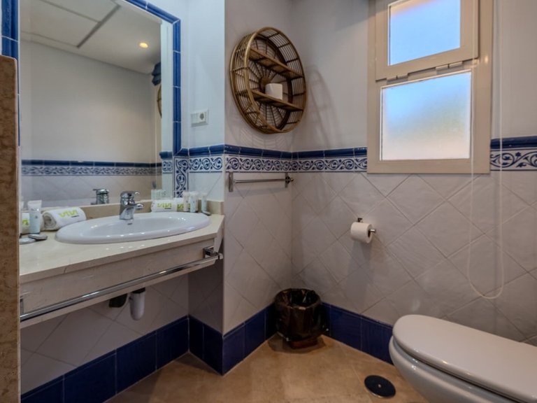 Apartment for Sale in La Mairena, Malaga 9
