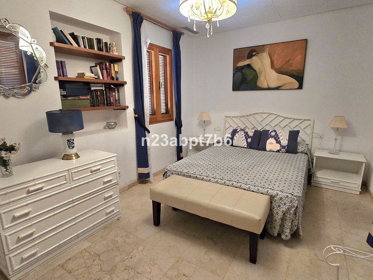 Apartment for Sale in Nueva Andalucía, Malaga 11