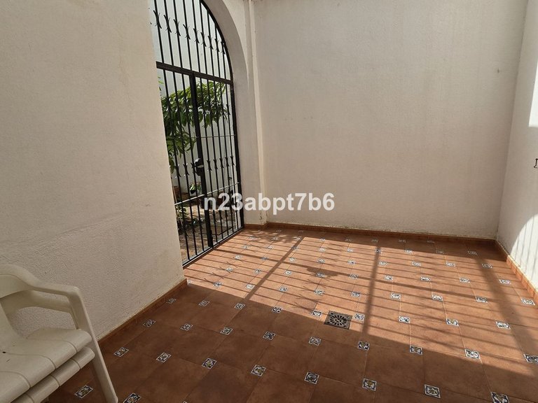 Apartment for Sale in Nueva Andalucía, Malaga 15