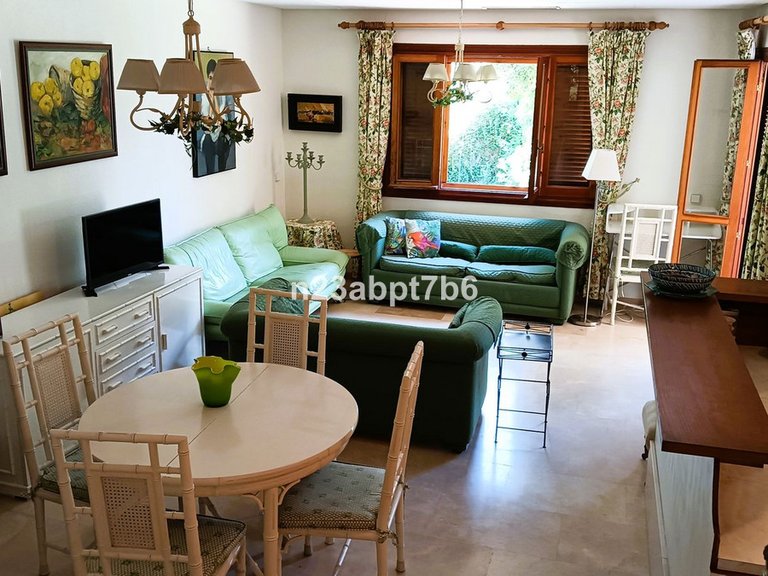 Apartment for Sale in Nueva Andalucía, Malaga 2
