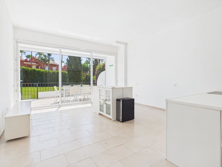 Apartment for Sale in Estepona, Malaga 4