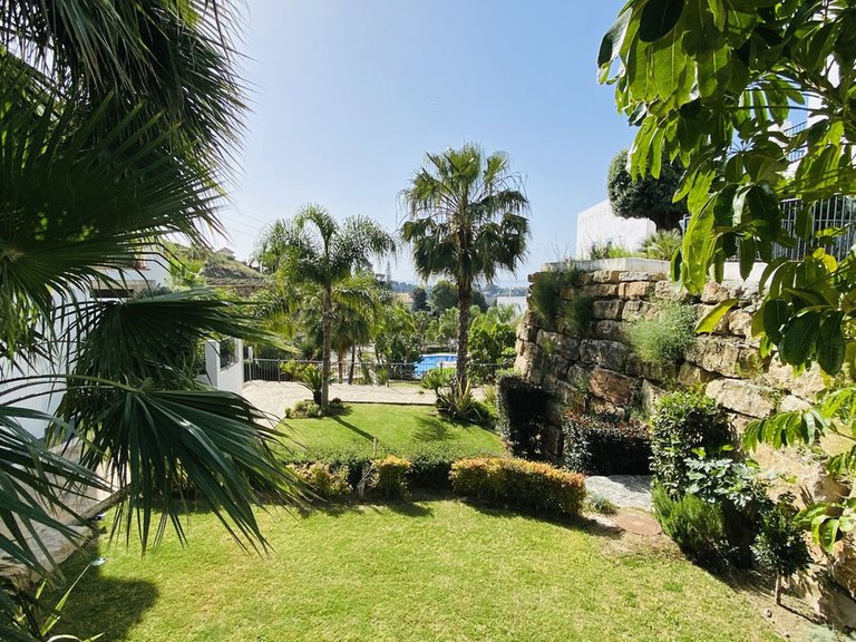 Apartment for Sale in El Paraiso, Malaga 11