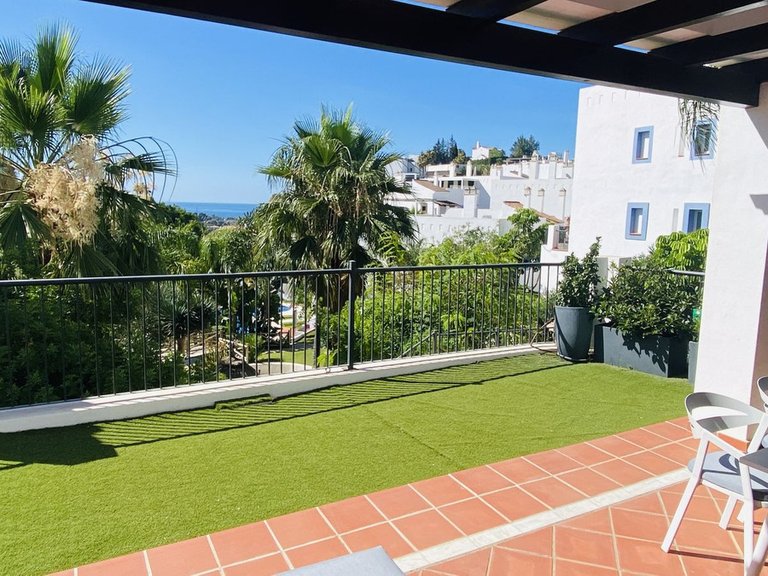 Apartment for Sale in El Paraiso, Malaga 2