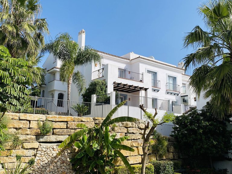 Apartment for Sale in El Paraiso, Malaga 23