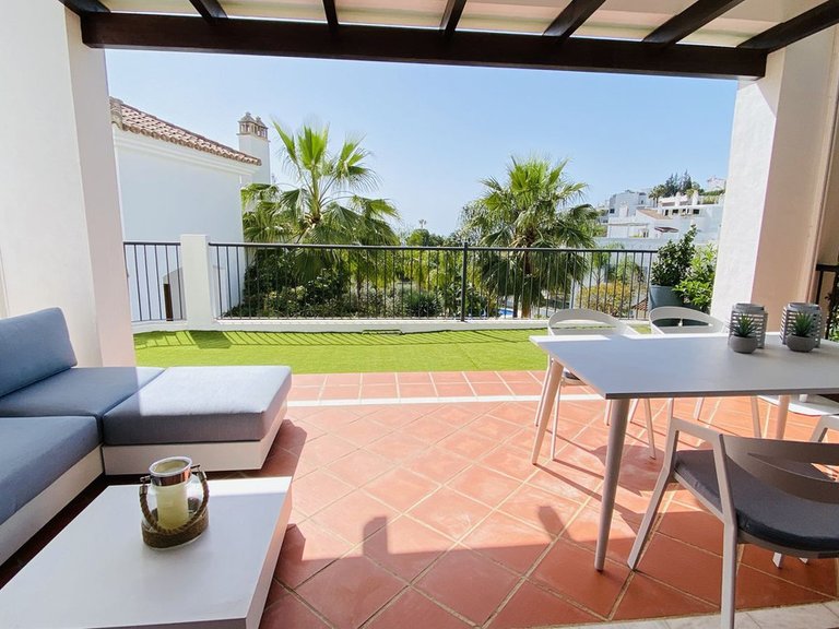 Apartment for Sale in El Paraiso, Malaga 28