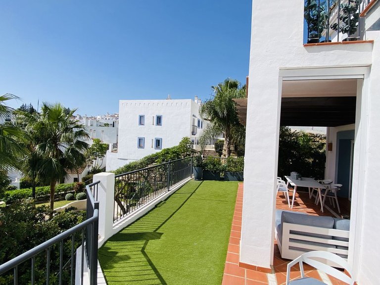 Apartment for Sale in El Paraiso, Malaga 38