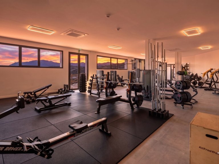 Apartment for Sale in El Paraiso, Malaga 42
