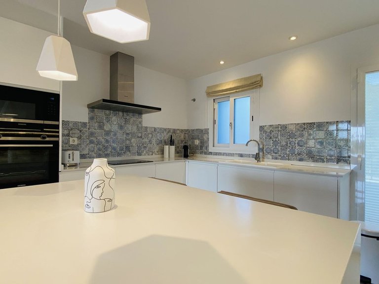 Apartment for Sale in El Paraiso, Malaga 9
