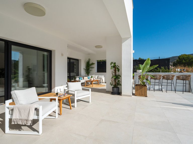 Villa for Sale in Elviria, Malaga 11
