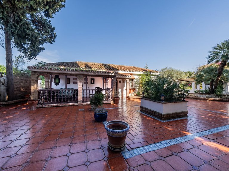 Villa for Sale in Alhaurín De La Torre, Malaga 12