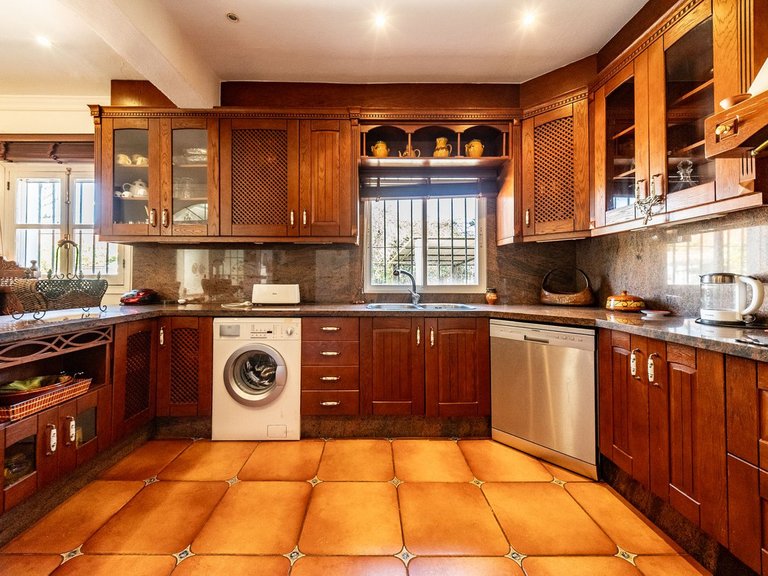 Villa for Sale in Alhaurín De La Torre, Malaga 23