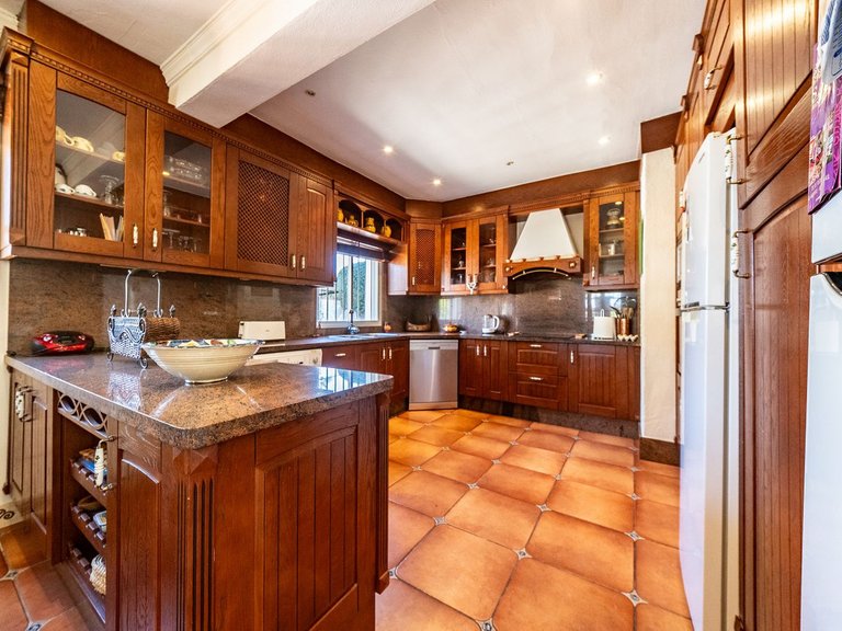 Villa for Sale in Alhaurín De La Torre, Malaga 24