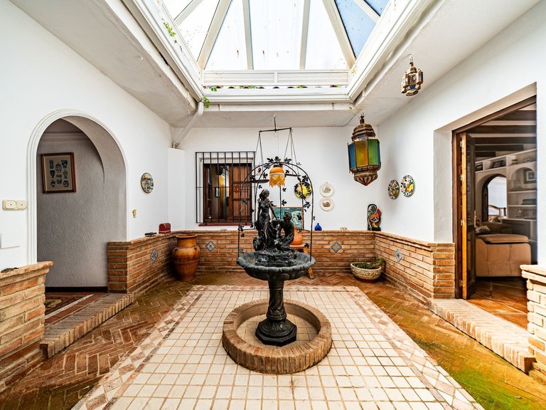 Villa for Sale in Alhaurín De La Torre, Malaga 33