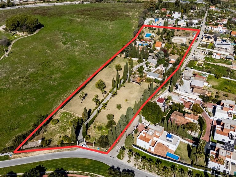 Villa for Sale in Alhaurín De La Torre, Malaga 5