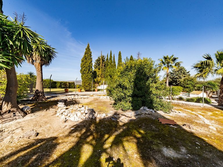 Villa for Sale in Alhaurín De La Torre, Malaga 63