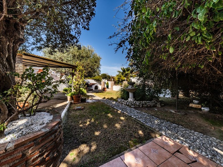 Villa for Sale in Alhaurín De La Torre, Malaga 68
