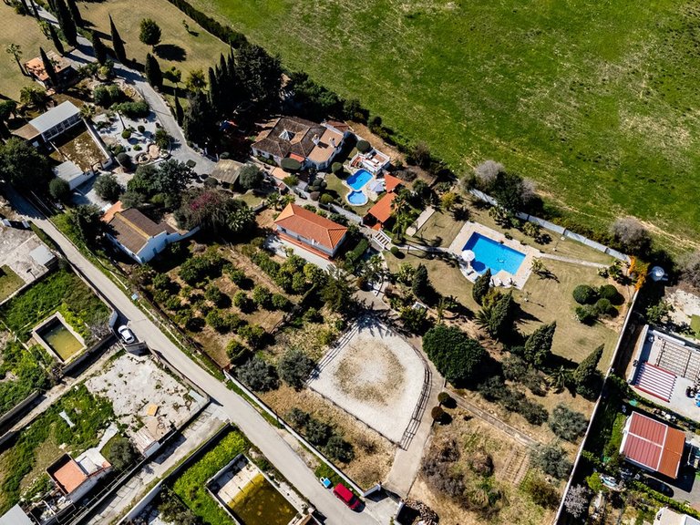 Villa for Sale in Alhaurín De La Torre, Malaga 72