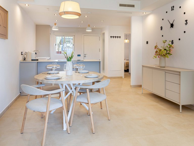 Apartment for Sale in Nueva Andalucía, Malaga 5